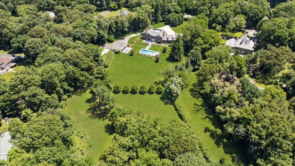 098-DJI_20240615122337_0015_D 098-DJI_20240615122337_0015_D